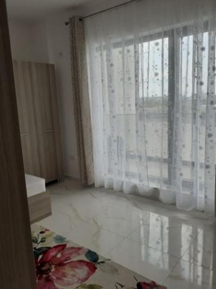 Aproape de metrou - 7