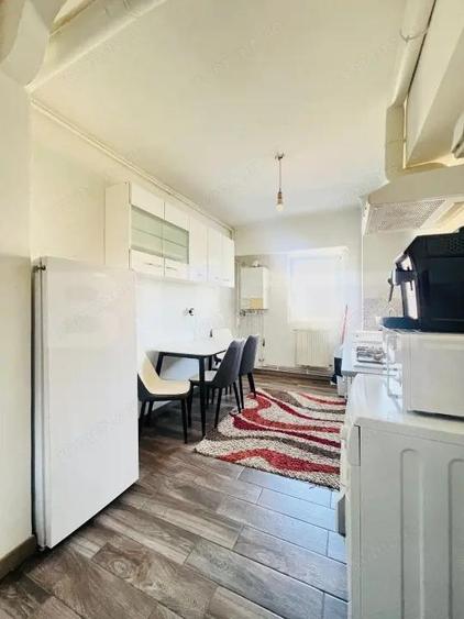 Apartament cu 3 camere, decomandat, 65 mp, zona Materna - 6