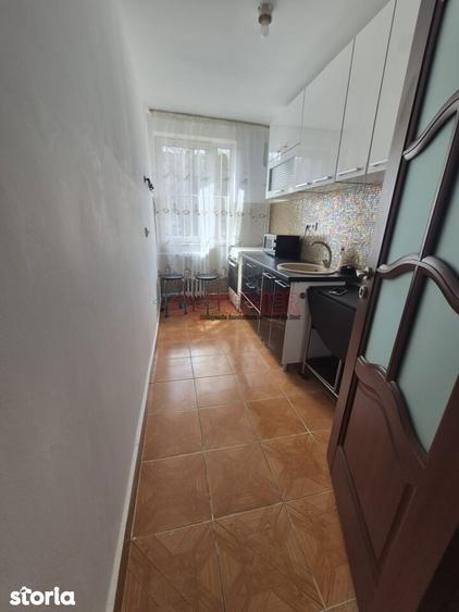 Sector 4 - Bd.Obregia - 2 camere - De inchiriat - 1