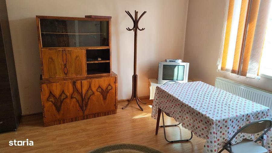 Apartament cu 2 camere, bucatarie separata ?i beci - 1