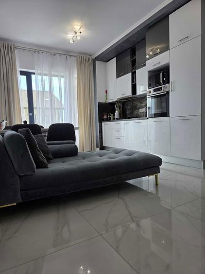 Se vinde apartament direct dela propietar pe strada dacilor nr 4 etaj 2 cu lift picina parcare sub teran si parcare exsterior - 8
