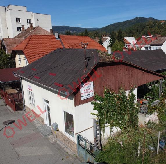 Casă de vânzare cu etaj în Sovata, în centrul orașului - 3
