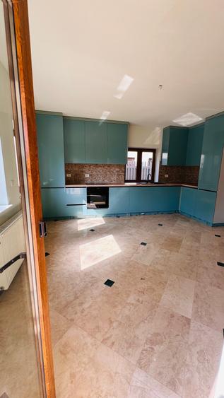 Vila individuala cu garaj | Laguna Albastra | Bucatarie mobilata | Teren 650 - 12