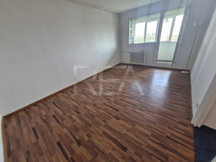 Apartament cu 2 camere la 500 de metri de statia de metrou Piata Muncii - 1