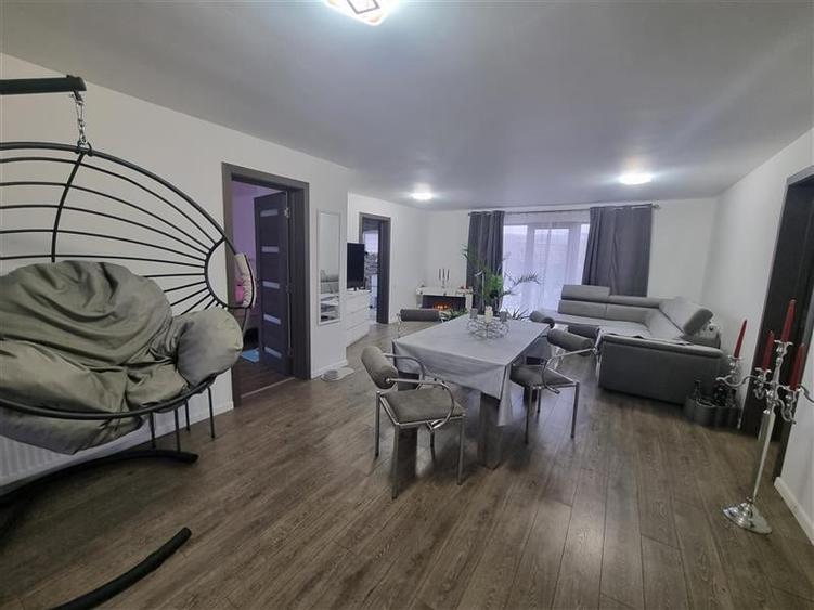 Casă individuală cu 4 camere cu Teren 288 Mp în Lechincioara