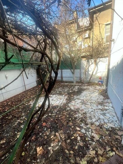 Calarasilor-Decebal, casa, 8 camere, P+2 - 12