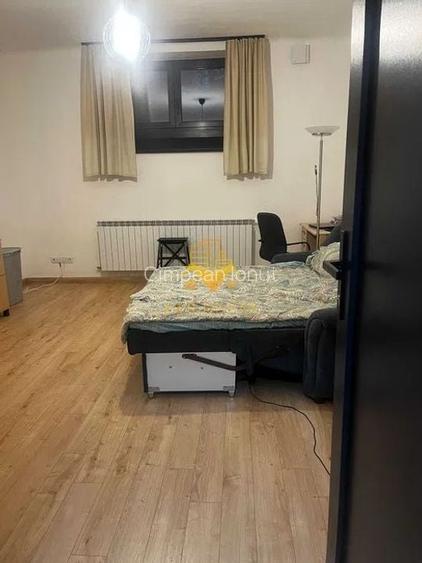 Garsonieră decomandată, mobilată în Ultracentral Garsonieră decomandată, mobilată în Ultracentral