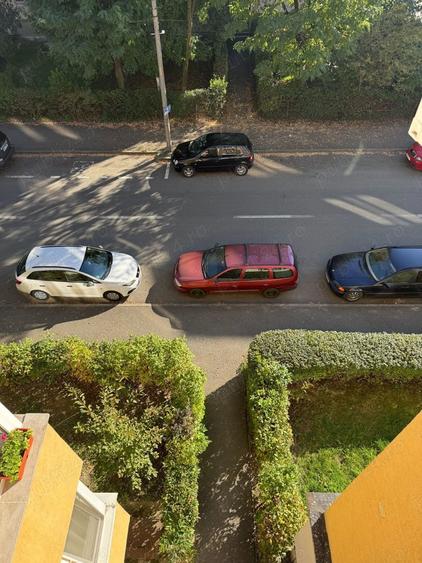 Vand apartament cu 2 camere decomandat + garaj - 10