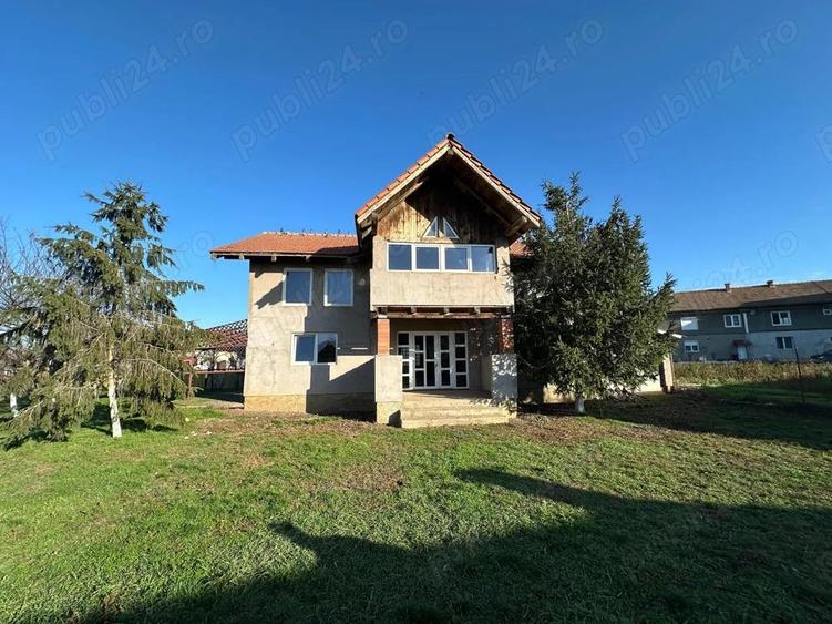 Casa de vanzare in Livada de Bihor. - 2