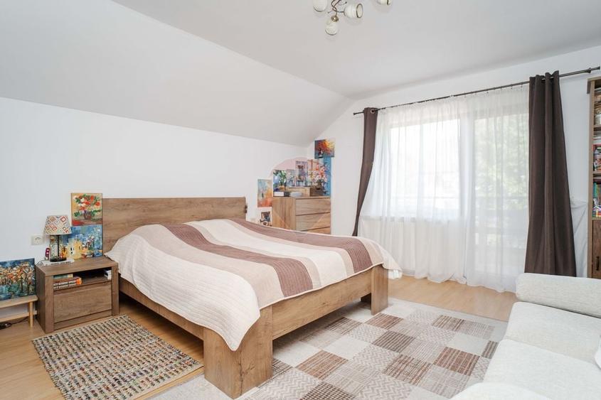 Casa cu Piscina de Vanzare, 500mp Teren, Str. Victoriei-Valea Lupului - 11