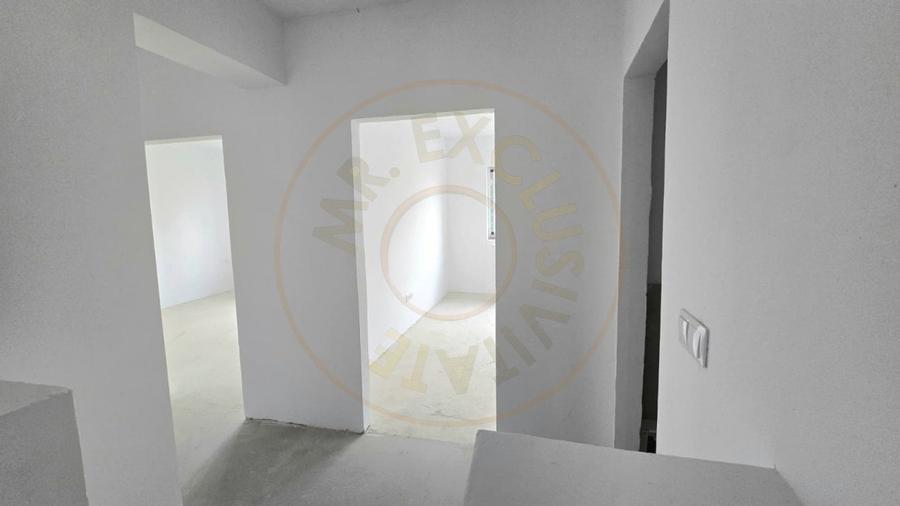 De vanzare Apartament 3 camere Ultracentral - 2