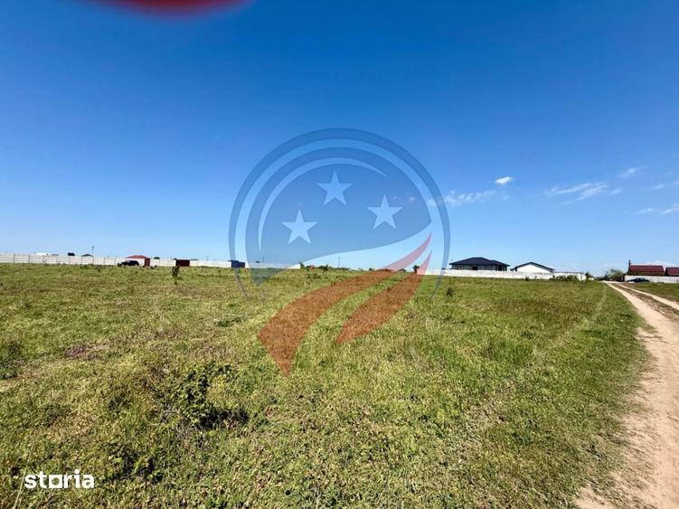Teren de 903 mp, în Cârcea