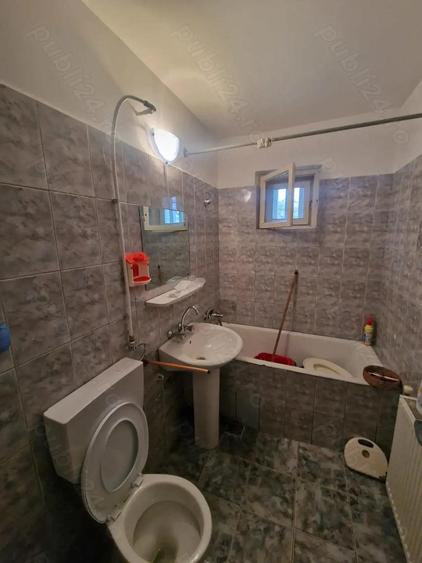 De VANZ. APART 2 cam, Et. 3 din 3 , 51mp., liber - 10