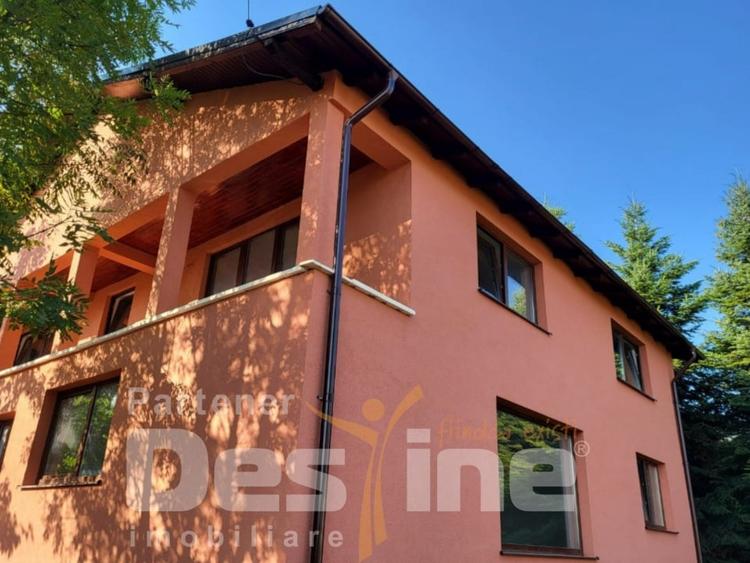 Vila spatioasa de vanzare in Sacele – zona Bunloc, priveliste superba - 1