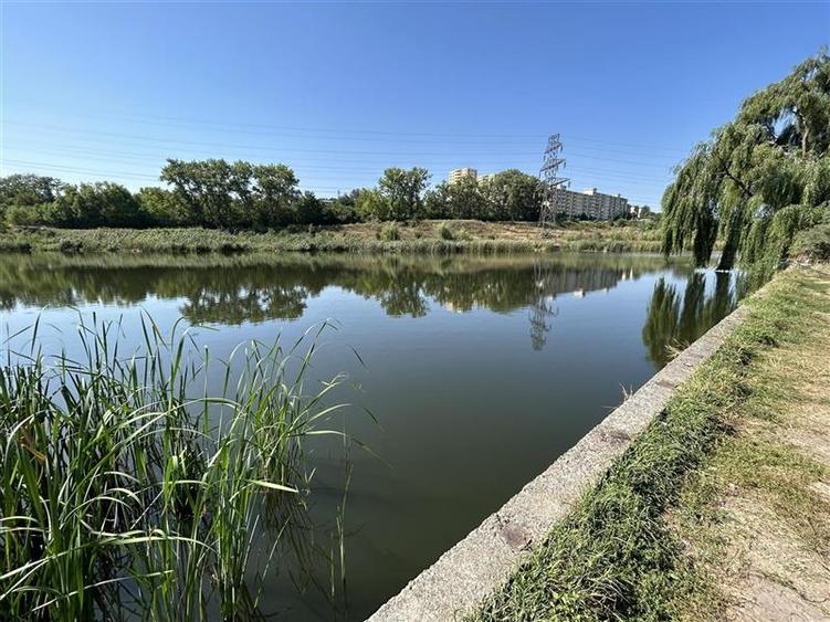 Teren 1153mp PUZ Aprobat - vedere deosebita catre lac - 1