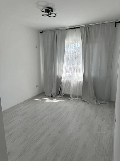 Inchiriez garsoniera Militari Rezidence - 3