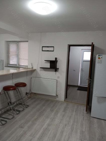 Vand apartament 2 camere, tip casa, in Lehliu-gara - 4