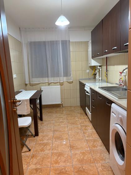 Apartament cu 2 camere decomandat în Palazu Mare