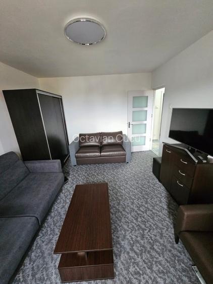 Apartament 2 camere, in blocul de la gura de metrou Eroii Revolutiei