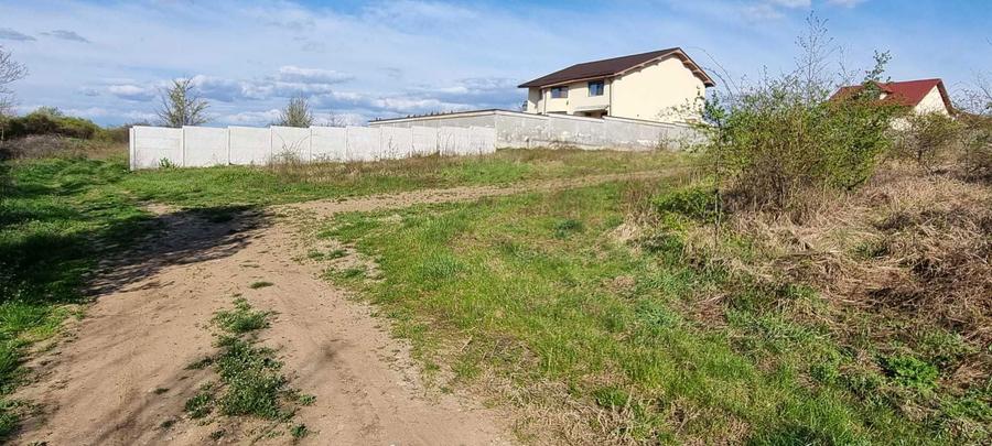 Teren de vanzare zona Strehareti, langa lac si padure, 430 mp - 2
