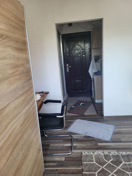 Vand camera transformata in garsoniers - 4