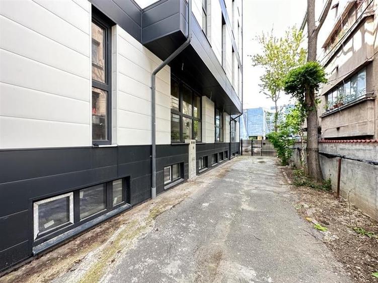 Vanzare cladire de birouri zona Pache Protopescu - 2