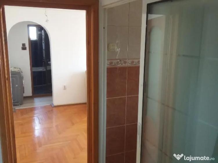 De inchiriat apartament 3 camere NEMOBILAT Obor-Liceul Cerna - 3