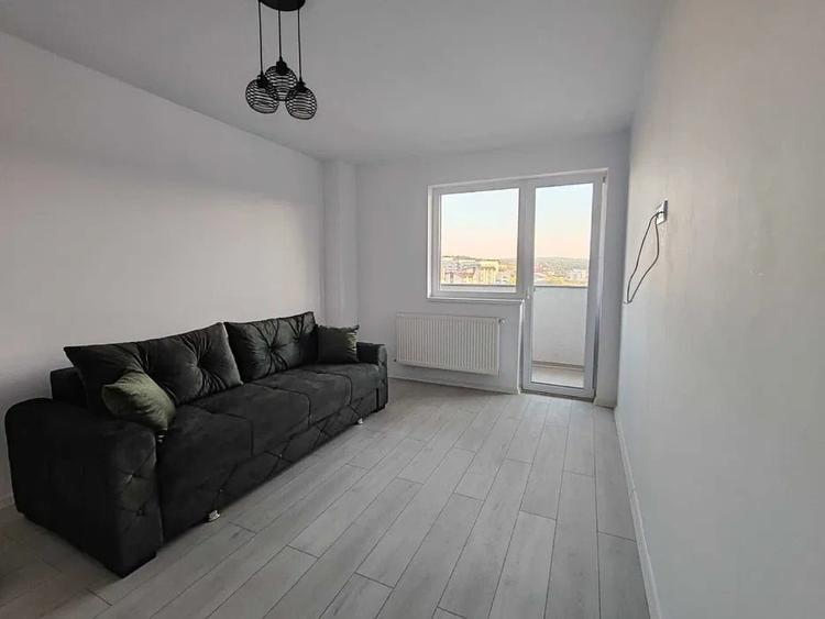 Apartament cu 2 camere decomandat în Vișani