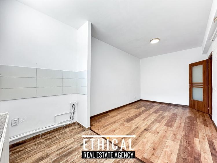 Apartament cu 2 camere decomandat în Regie