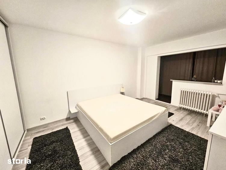 Apartament cu 3 camere decomandat în Drumul Taberei