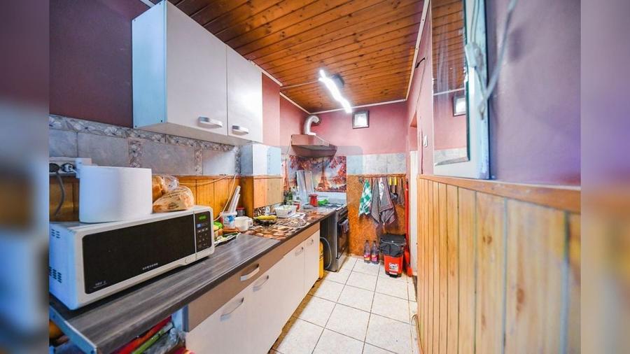 Casă cu 3 camere cu Teren 3245 Mp în Bădești