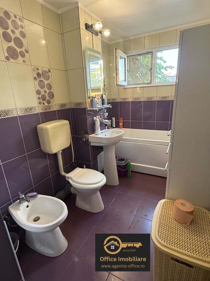 Apartament cu 4 camere decomandat în Vasile Alecsandri