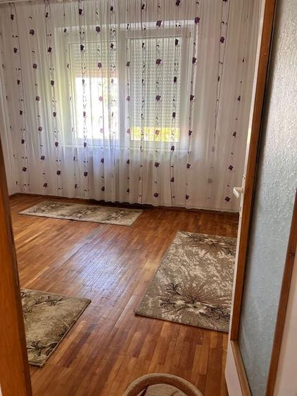 Apartament cu 3 camere în Mureșeni