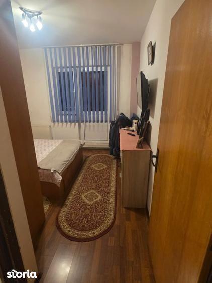 Apartament cu 4 camere decomandat, mobilat în Rahova