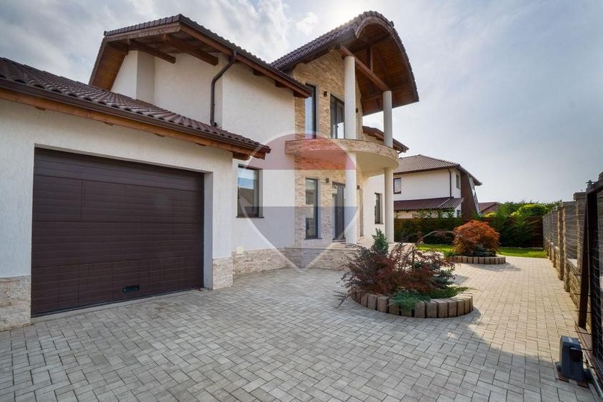 Casă individuală cu 5 camere cu Teren 600 Mp în Tărlungeni
