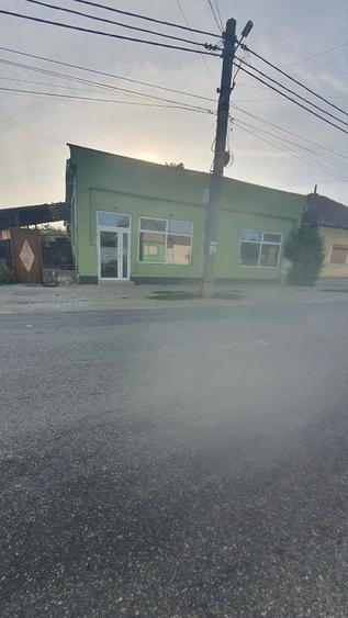 Spațiu comercial, de 100 mp, în Tileagd