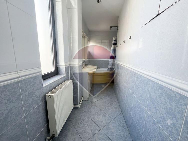 Duplex cu 5 camere cu Teren 279 Mp în Nord