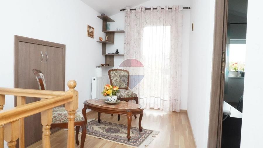 Casă individuală cu 5 camere cu Teren 366 Mp în Tărlungeni