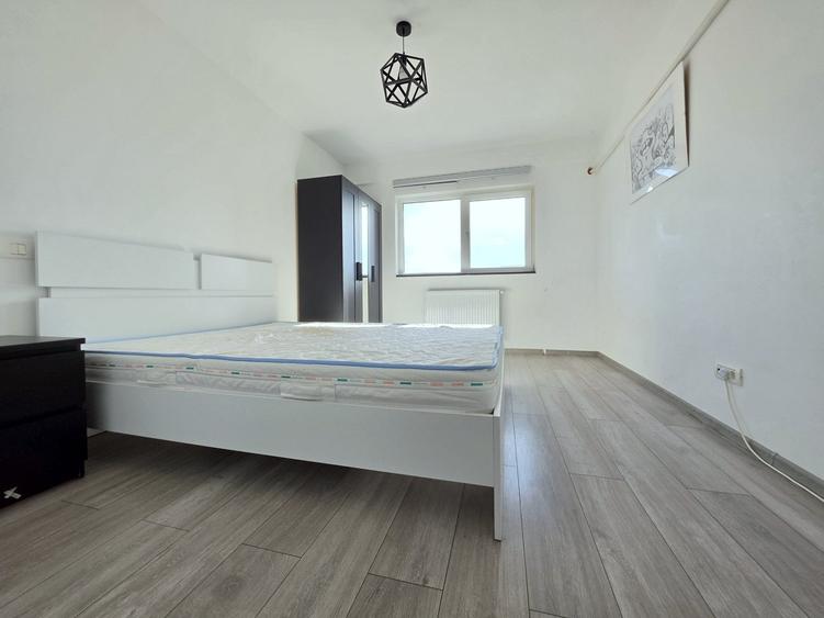 Apartament cu 3 camere decomandat în Theodor Pallady