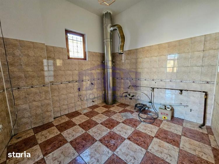 Casă cu 6 camere cu Teren 138 Mp în Centrul Civic