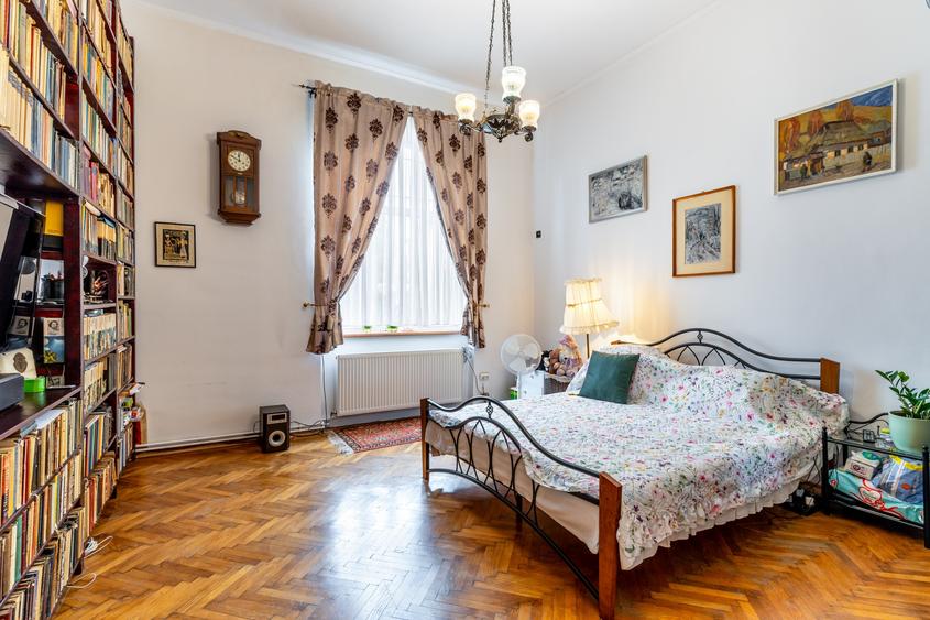 Duplex cu 5 camere cu Canalizare în Andrei Mureșanu