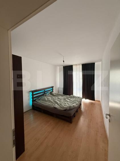 Apartament cu 2 camere decomandat, mobilat în Tractorul