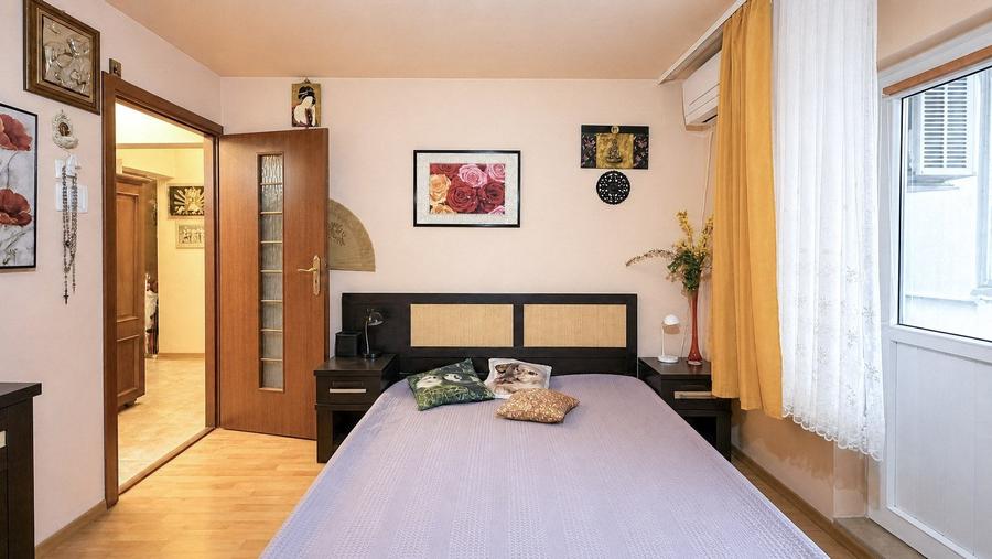 Apartament cu 3 camere decomandat, mobilat în Brâncoveanu