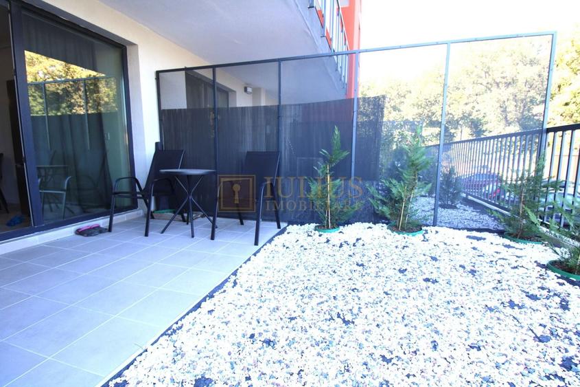 Apartament cu 3 camere decomandat, mobilat în Lipovei