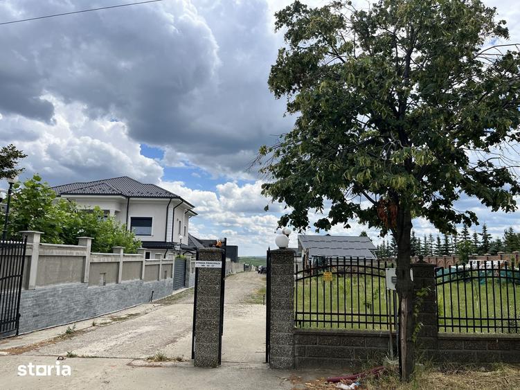 Casă cu 5 camere cu Teren 500 Mp în Central