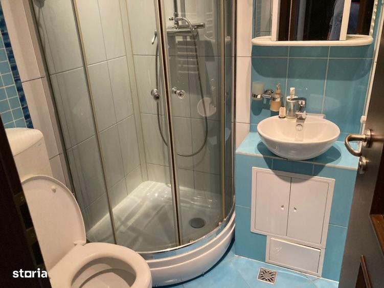 Apartament cu 3 camere în Sub Arini