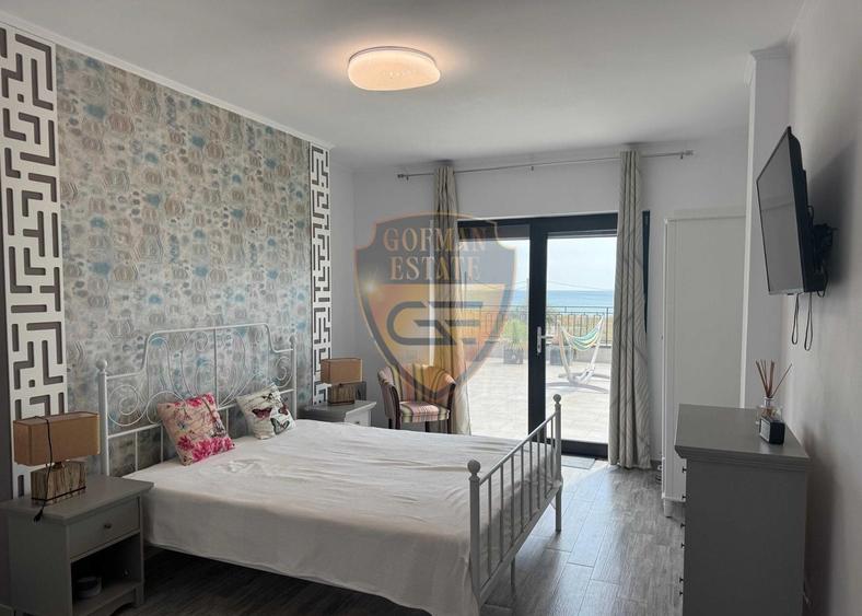 Penthouse cu 3 camere decomandat, mobilat în Costinești