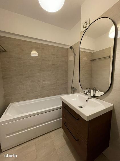 Apartament cu 3 camere semidecomandat în Theodor Pallady