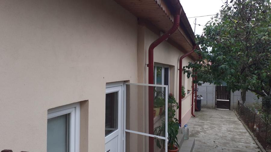 Casă cu 3 camere în Central