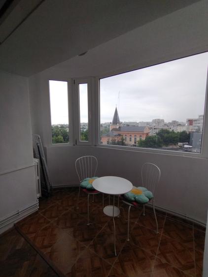 Apartament cu 3 camere decomandat în Tomis III
